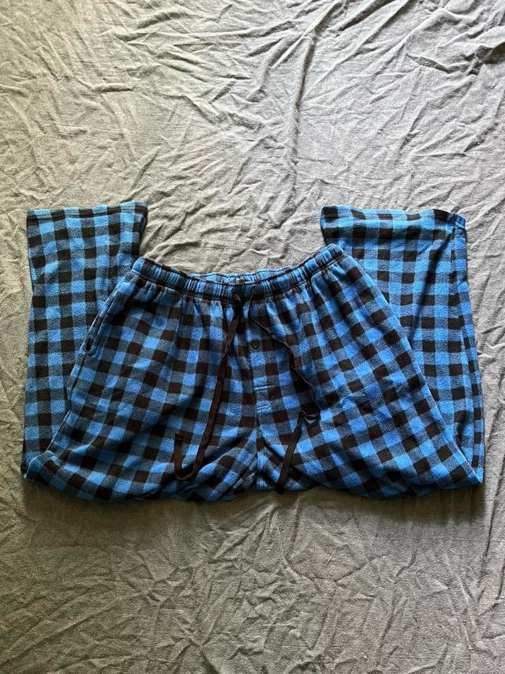 Fruit of the Loom men’s blue plaid fuzzy pajama pants